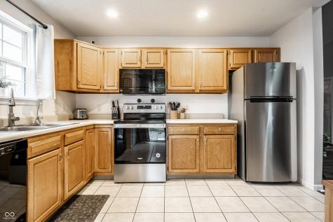 450 E Pine Ridge Drive Westfield IN 46074