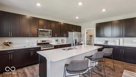 5731 Flat Hill Drive Indianapolis IN 46239