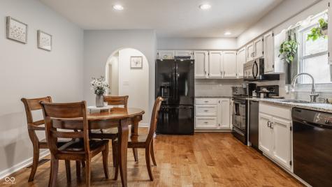 441 W 65th Street Indianapolis IN 46260