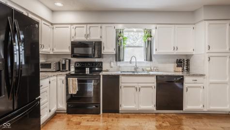 441 W 65th Street Indianapolis IN 46260