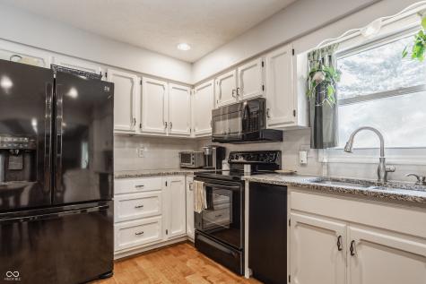 441 W 65th Street Indianapolis IN 46260