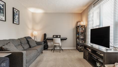 441 W 65th Street Indianapolis IN 46260