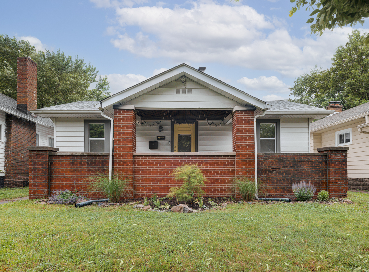 944 N Grant Avenue Indianapolis IN 46201