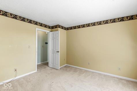 1914 Cross Willow Lane Indianapolis IN 46239