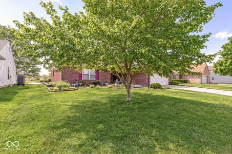 1914 Cross Willow Lane Indianapolis IN 46239
