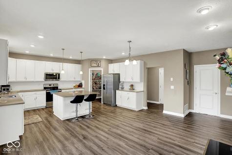 4946 Harris Place N Greenwood IN 46142