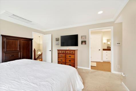 2380 Woodsway Drive Greenwood IN 46143