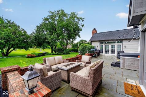 2380 Woodsway Drive Greenwood IN 46143