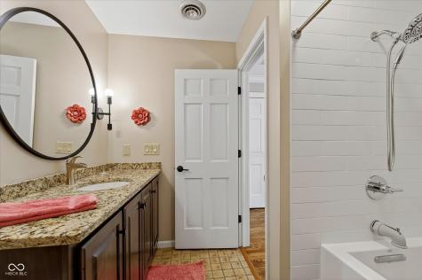 2380 Woodsway Drive Greenwood IN 46143