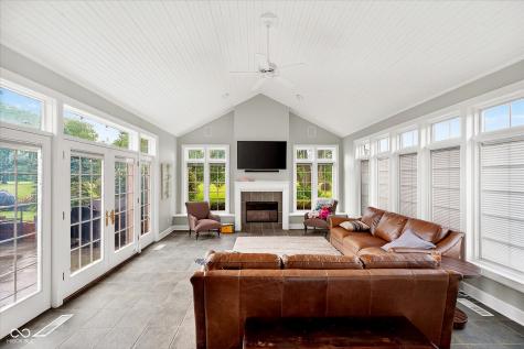 2380 Woodsway Drive Greenwood IN 46143