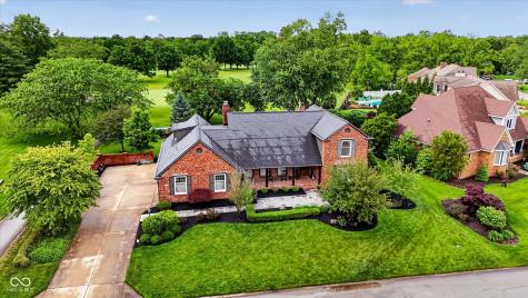 2380 Woodsway Drive Greenwood IN 46143