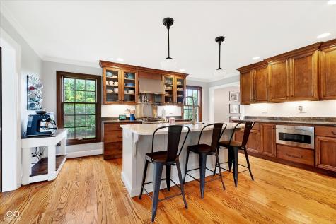 2380 Woodsway Drive Greenwood IN 46143