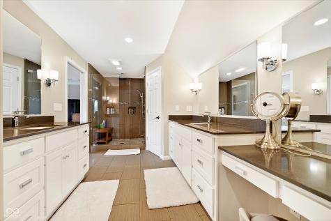 2380 Woodsway Drive Greenwood IN 46143