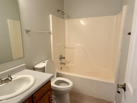 7811 Connie Drive Indianapolis IN 46237