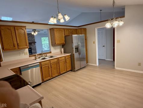 7811 Connie Drive Indianapolis IN 46237
