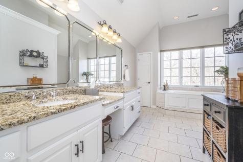 11727 Windpointe Pass Carmel IN 46033