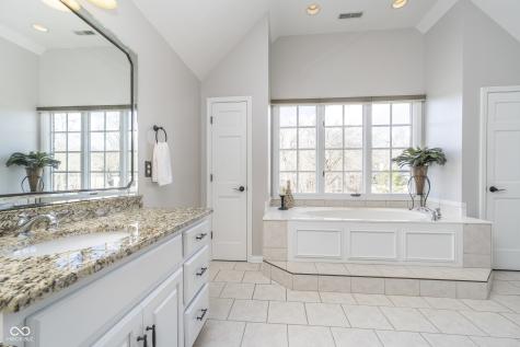 11727 Windpointe Pass Carmel IN 46033