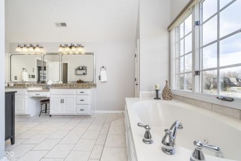 11727 Windpointe Pass Carmel IN 46033