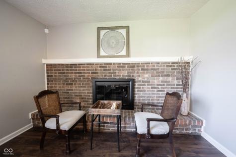 6022 Thornwood Court Indianapolis IN 46250