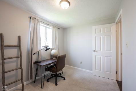 6022 Thornwood Court Indianapolis IN 46250