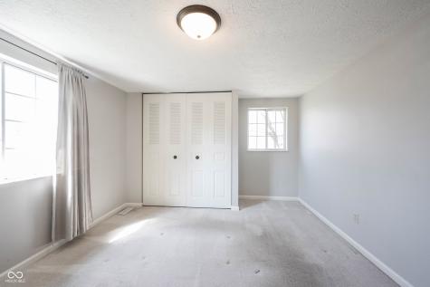 6022 Thornwood Court Indianapolis IN 46250