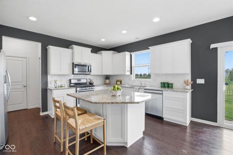 15317 Eastpark Circle W Fishers IN 46037