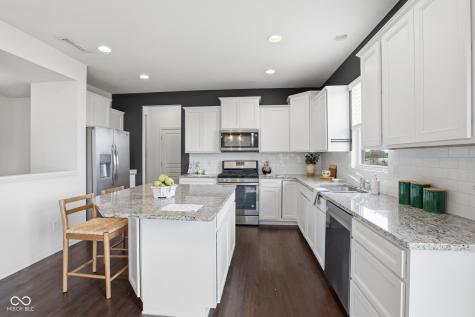 15317 Eastpark Circle W Fishers IN 46037