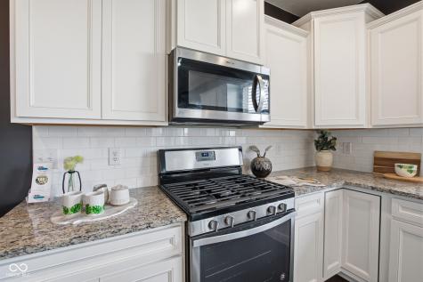 15317 Eastpark Circle W Fishers IN 46037