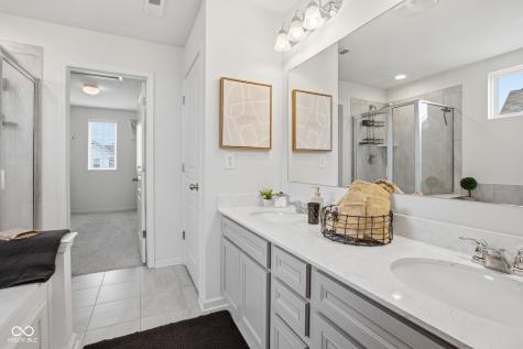 15317 Eastpark Circle W Fishers IN 46037