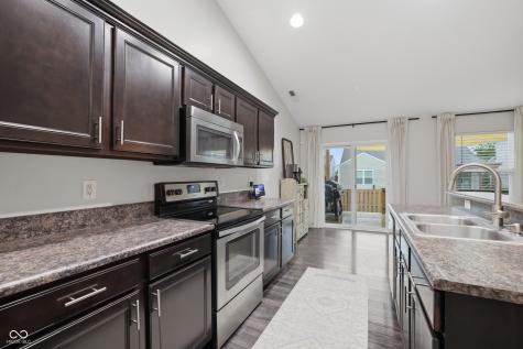 5780 Blue Sky Drive Whitestown IN 46075
