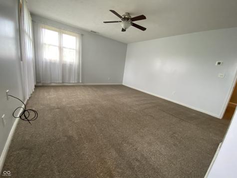 936 W 375 N Greenfield IN 46140