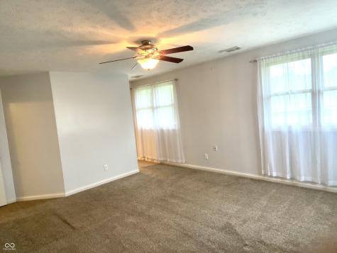 936 W 375 N Greenfield IN 46140