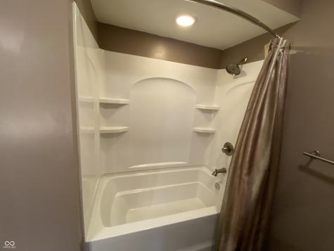 936 W 375 N Greenfield IN 46140