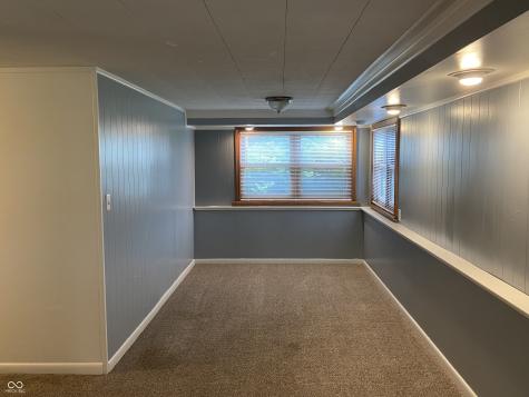 936 W 375 N Greenfield IN 46140