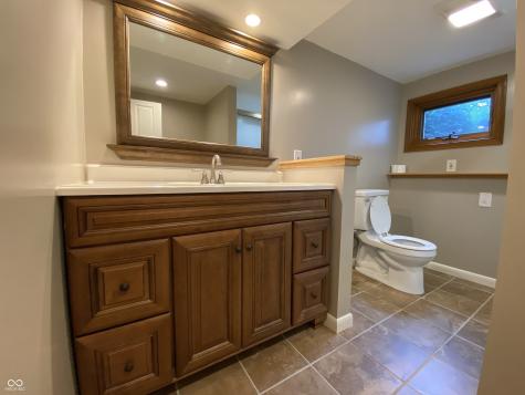 936 W 375 N Greenfield IN 46140