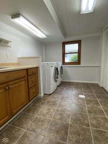 936 W 375 N Greenfield IN 46140