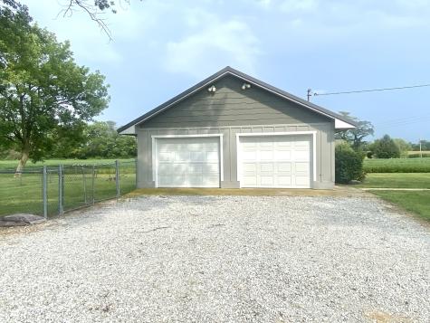 936 W 375 N Greenfield IN 46140