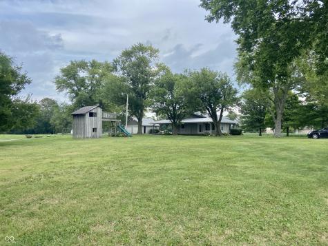 936 W 375 N Greenfield IN 46140