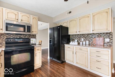 8641 Burrell Lane Indianapolis IN 46256