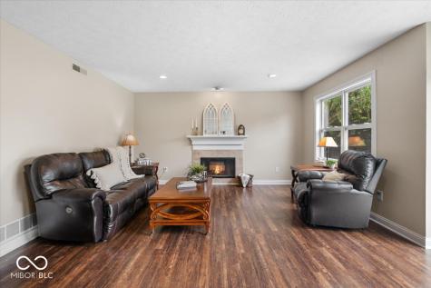 8641 Burrell Lane Indianapolis IN 46256