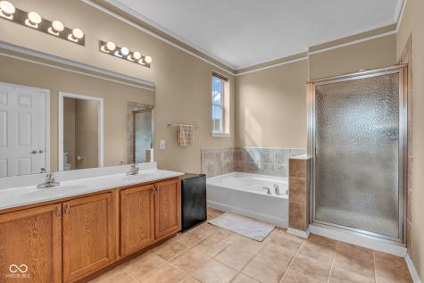 8291 Westcliffe Drive Avon IN 46123