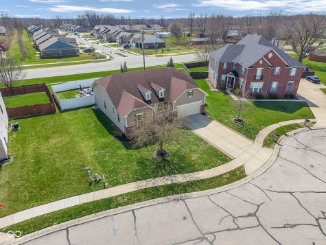 8291 Westcliffe Drive Avon IN 46123