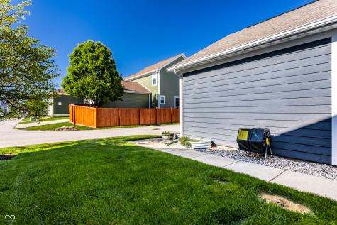 6203 Bliss Point E Whitestown IN 46075