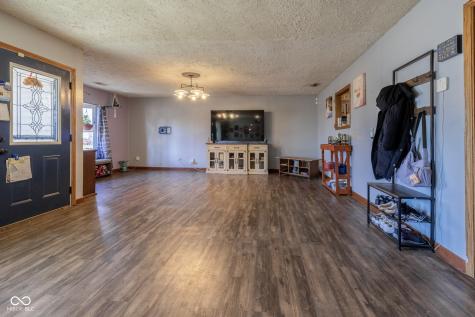 1413 Brookside Drive Columbus IN 47201