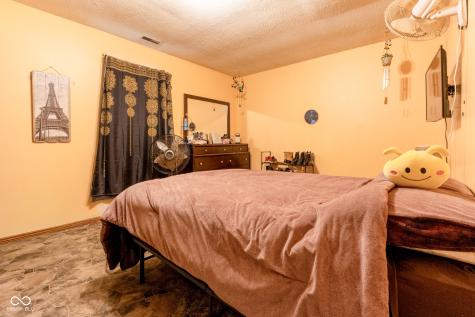 1413 Brookside Drive Columbus IN 47201