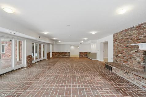 8602 Frontgate Lane Indianapolis IN 46256