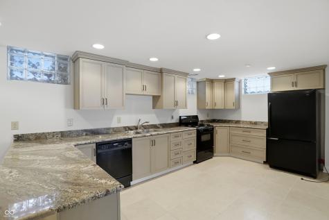 8602 Frontgate Lane Indianapolis IN 46256