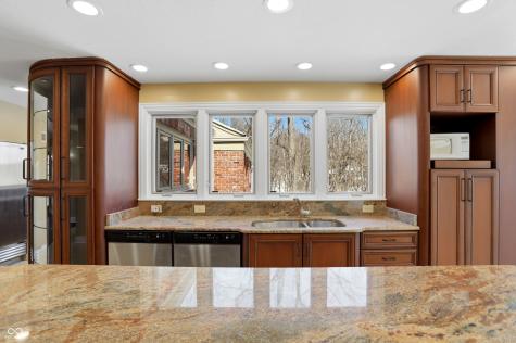 8602 Frontgate Lane Indianapolis IN 46256