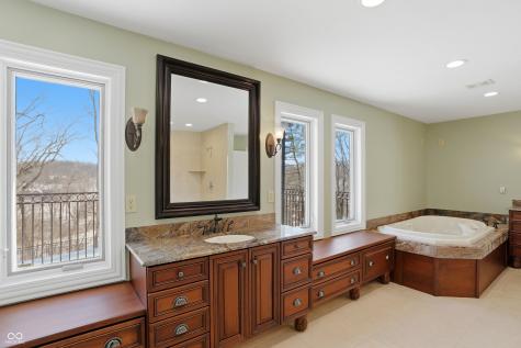 8602 Frontgate Lane Indianapolis IN 46256