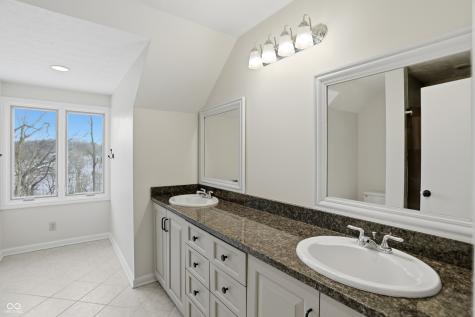 8602 Frontgate Lane Indianapolis IN 46256